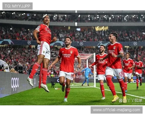 桑德兰vs利兹联，光明球场不败金身能否抵御客场虫？